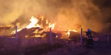 Mardin’de inşaat malzemelerinin bulunduğu alanda yangın