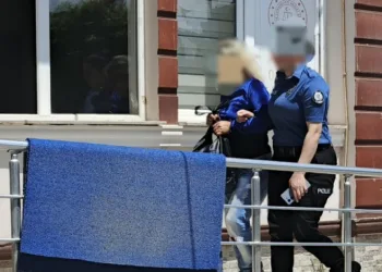 Bafra’da 4. kattan düşerek hayatını kaybeden kadın soruşturmasında 6 gözaltı