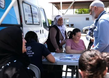 Aydın’da mobil diş klinikleri vatandaşların ayağına gidiyor