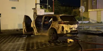 Kayseri’de alev alan elektrikli araç bomba gibi patladı… O anlar kamerada