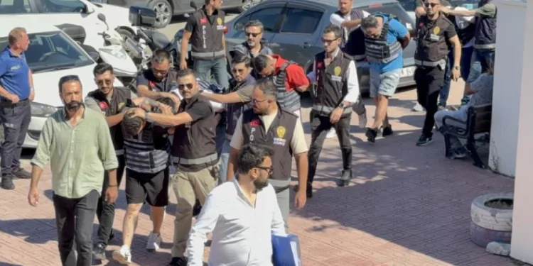 Bitez’deki cinayet soruşturmasında 7 şüpheli adliyeye sevk edildi