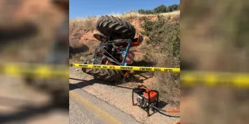 Karacasu’da traktör devrildi: 1 ölü