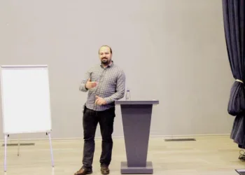 ÇOMÜ’de taciz dosyası olan akademisyenin dosyasına mahkemeden yürütmeyi durdurma kararı
