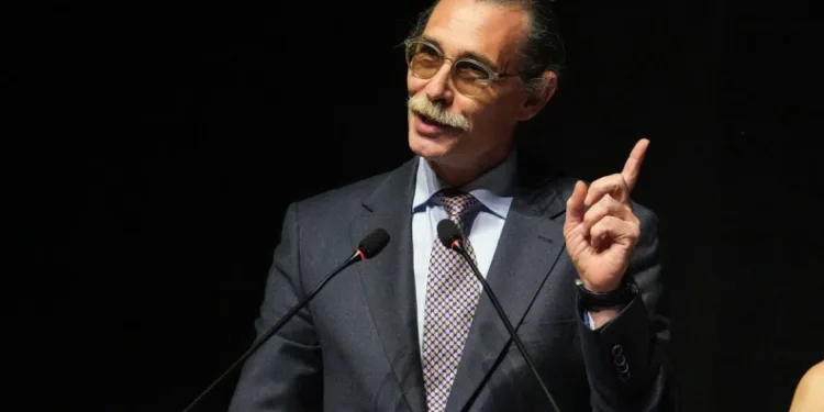 Beşikçioğlu CHP’de kaldı