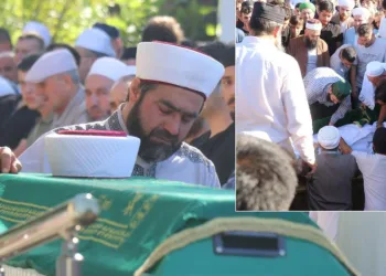 İmam babanın en zor görevi! Oğlunun cenaze namazını kıldırdı