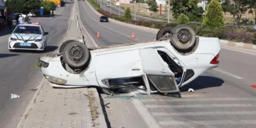 Karaman’da otomobil takla attı: 5 yaralı