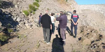 Otomobil şarampole yuvarlandı: Aynı aileden 3 kişi hayatını kaybetti