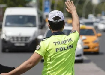 Yeni trafik cezaları geliyor: Ehliyetler doğrudan iptal edilecek