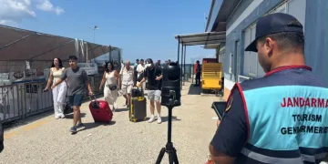 Avşa Adası’nda huzur uygulaması: 22 aranan şüpheli yakalandı
