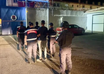 600 bin liralık güneş paneli çalan 3 kişi tutuklandı