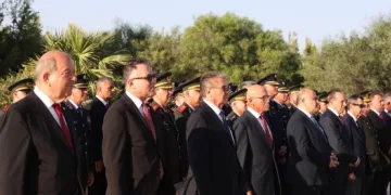 KKTC Cumhurbaşkanı Erhürman, Dr. Küçük ve Denktaş’ın anıt mezarlarını ziyaret etti