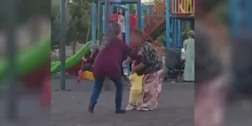 Ağlayan çocuğu sakinleştirmeye çalışan engelli kadın dayak yedi