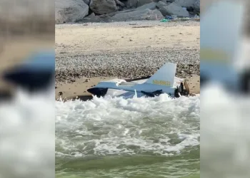 İstanbul Karaburun sahilinde üzerinde patlayıcı madde bulunan insansız hava aracı bulundu