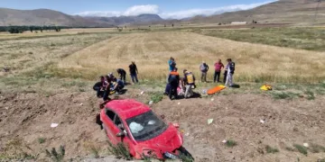 Bayburt’ta otomobil takla attı, 8 kişi yaralandı