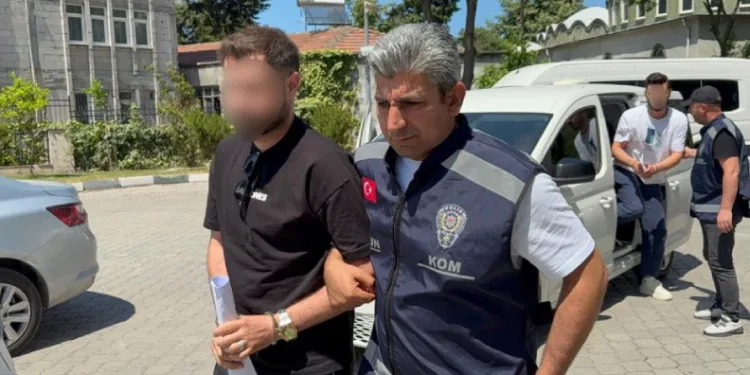 Samsun’da 1 milyonu aşkın kaçak makarona 2 gözaltı