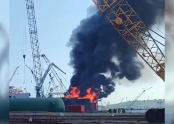 İzmir’de yakıt tankerinde korkutan yangın