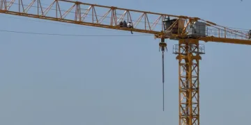 Bolu’da inşaatta maaş alamayan işçiler 2 haftada 4 kez vince çıktı