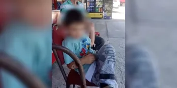 Çocuğu sigara ve alkole özendirdiği iddia edilen şahıs gözaltında