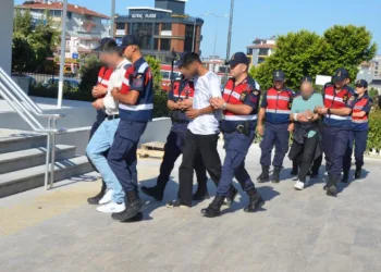 Sosyal medya dolandırıcılığına jandarma operasyonu: 4 gözaltı