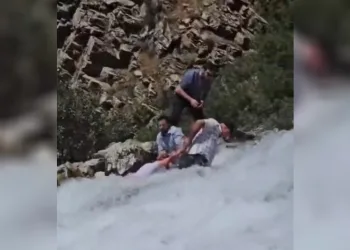 Kanispi Şelalesi’nde korku dolu anlar