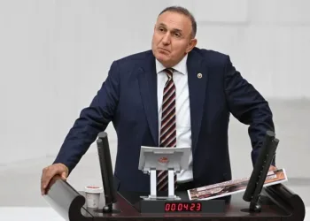 İYİ Parti’de istifa depremi! Aydın Milletvekili Ömer Karakaş da partisinden ayrıldı