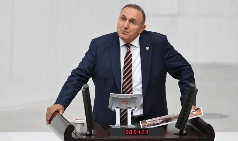 İYİ Parti’de istifa depremi! Aydın Milletvekili Ömer Karakaş da partisinden ayrıldı