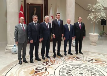 Bakan Bayraktar Bursa Valiliği’ni ziyaret etti