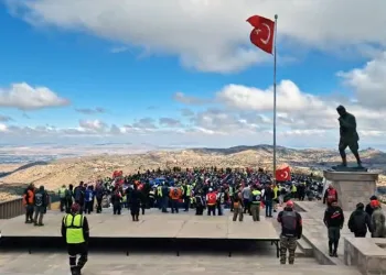 Demir atlarla tarihe yolculuk! “Süvarinin İzinden” Dumlupınar’a sürecek