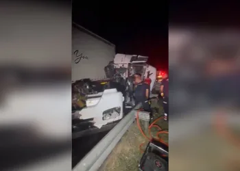 Kuşadası’nda telefon tartışması kanlı bitti