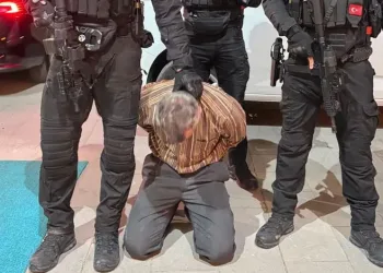 Tutuklanan Cem Küçük hakimlikte aylık gelirini açıkladı