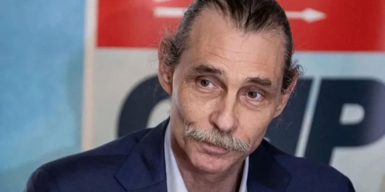 Erdal Beşikçioğlu tutuklandı