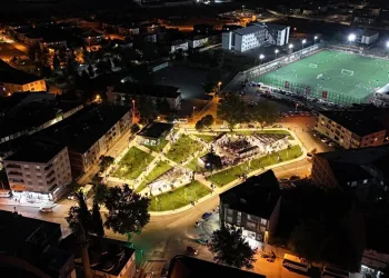 Alanyurt meydanı coşkulu törenle hizmete açıldı