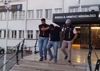 Büyükşehir’den miniklere ‘İki bavul dolusu’ eğlence