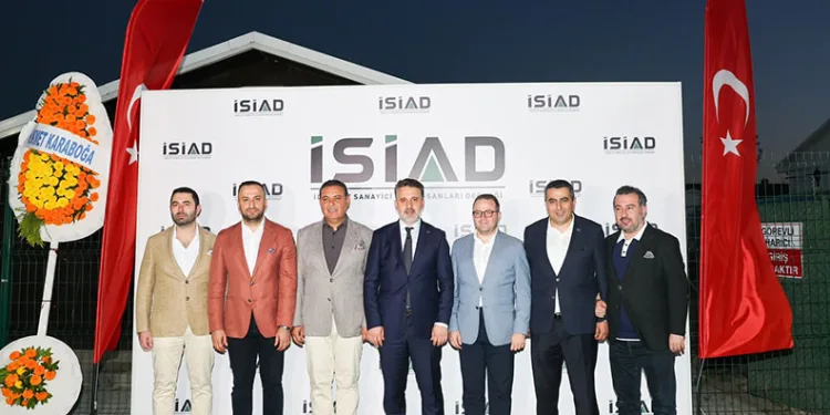 TÜGVA Bursa’dan Cumhurbaşkanı Erdoğan’ın katıldığı yaz okulu buluşmasına rekor katılım