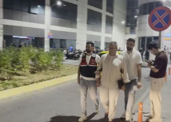 Tutuklanan Cem Küçük hakimlikte aylık gelirini açıkladı