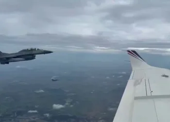 Tayland Başbakanı’nın kullandığı uçağa F-16’lar eşlik etti
