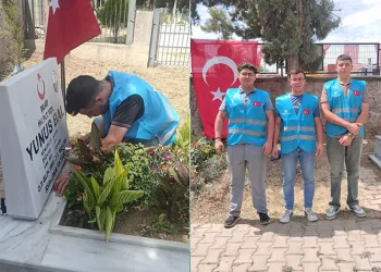 Bursalı gençler şehitliği temizlediler