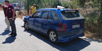 Bolu’da otomobille çarpışan motosikletin sürücüsü yaralandı