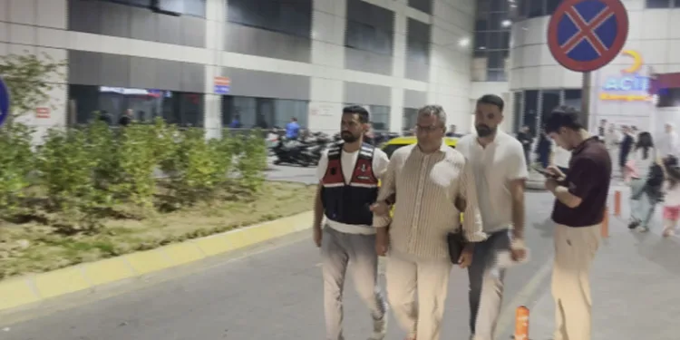 Tutuklanan Cem Küçük hakimlikte aylık gelirini açıkladı