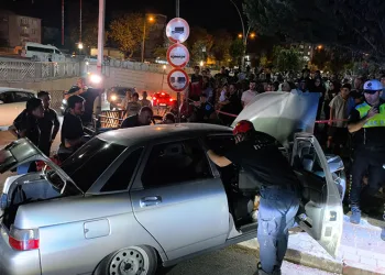Bursa’da depo ve tarlalık alanda yangın