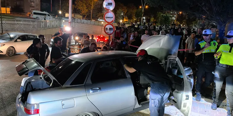 Bursa’da depo ve tarlalık alanda yangın