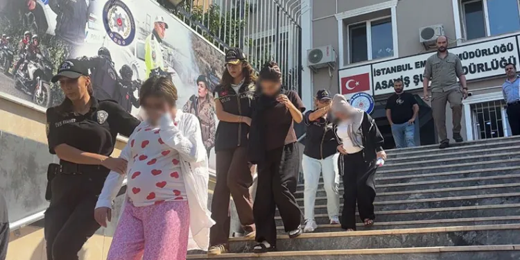 İstanbul’da toplu taşımada yankesicilik yapan şebekeye operasyon