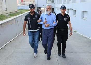 “Alparslan Kuytul Suç Örgütü” soruşturmasında 56 şüpheli adliyeye sevk edildi.