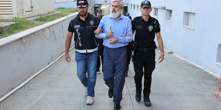 “Alparslan Kuytul Suç Örgütü” soruşturmasında 56 şüpheli adliyeye sevk edildi.