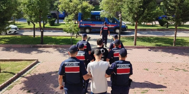 Ordu’da SUV araç devrildi, sürücü yara almadan kurtuldu