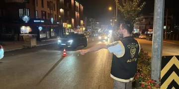 21 bin 550 şahıs sorgulandı 23 kişi yakalandı