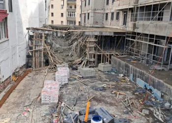 Memleketlerine giden aileyi kaza ayırdı: Baba öldü, eşi ve çocukları yaralandı
