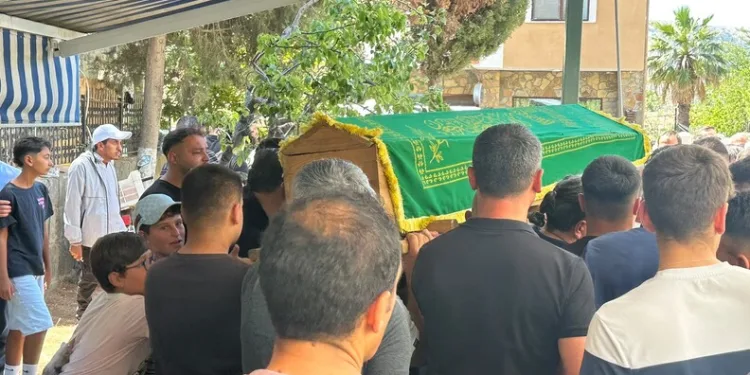 Memleketlerine giden aileyi kaza ayırdı: Baba öldü, eşi ve çocukları yaralandı
