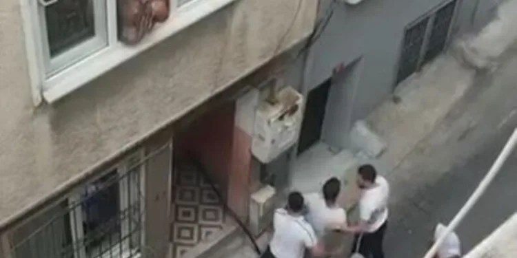 Memleketlerine giden aileyi kaza ayırdı: Baba öldü, eşi ve çocukları yaralandı