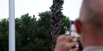 Pendik’te kaçak tütün operasyonu: 440 kilogram tütün ve 328 bin 200 makaron ele geçirildi